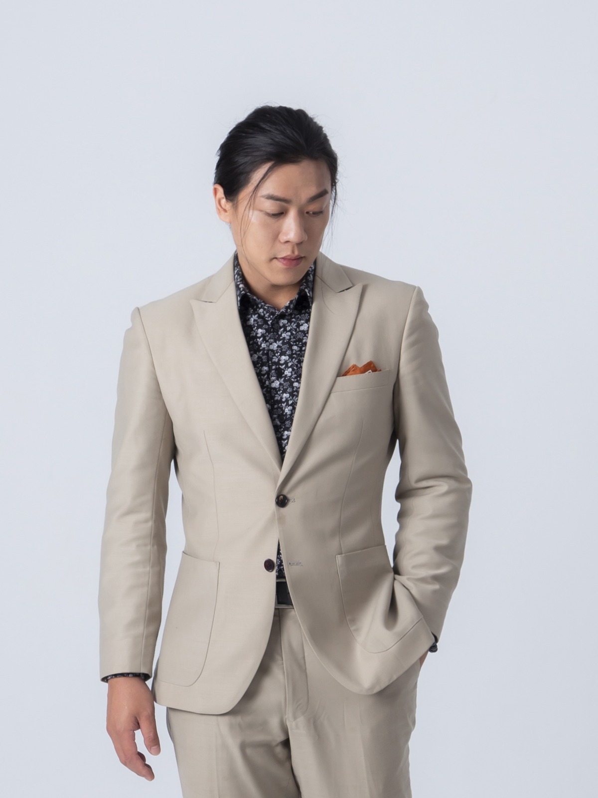 上騰 · Johnny Wei